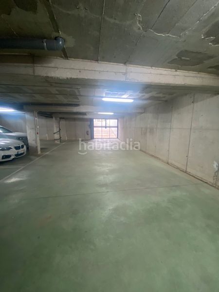 Foto 16009ec0-0edb-4321-b671-fe4074afbbf2. Aparcament cotxe a Port d´Aro Platja d´Aro