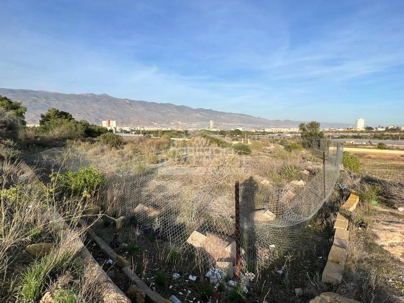 Foto cb32ff2d-aa90-48b8-918a-d087b5bda6fa. Terreny residencial a carretera de almería 222 a Ejido (El)