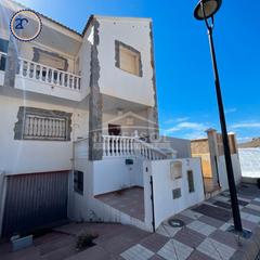 Casa adossada a Calle río darro 3. Oportunidad en balanegra, adosado cerca de la playa