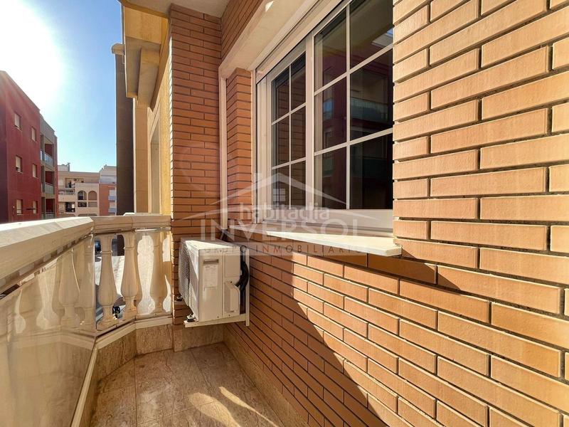 Foto 608eef47-430a-47cc-ba25-bf137e5073f8. Appartement dans calle adelfa 10 dans Pabellón - Estación - El Corte Inglés Ejido (El)