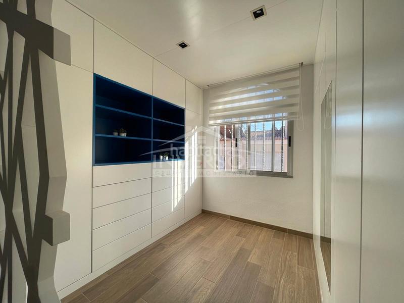 Foto 84e4676b-924d-46d5-a0da-0fabd028cfdb. Casa adossada a calle almohara 33 a Ejido Sur Ejido (El)