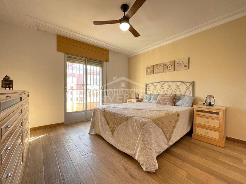 Foto f41ec704-d34f-4af2-83ba-b0d52cd6e649. Casa adossada a calle almohara 33 a Ejido Sur Ejido (El)