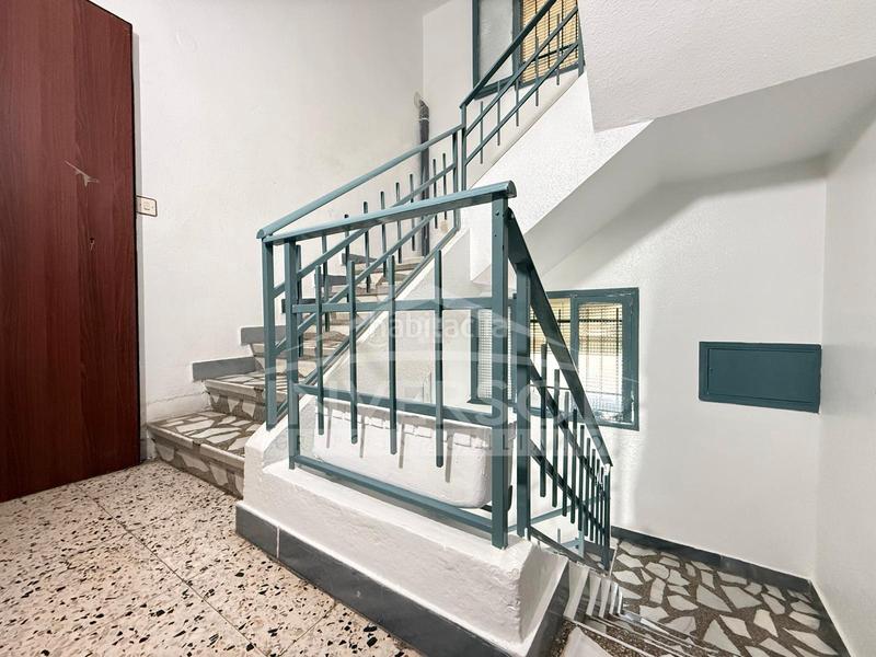 Foto 7610c3b0-65b2-4979-927c-31daa8540fc9. Piso en calle faura 77 piso amplio en Berja