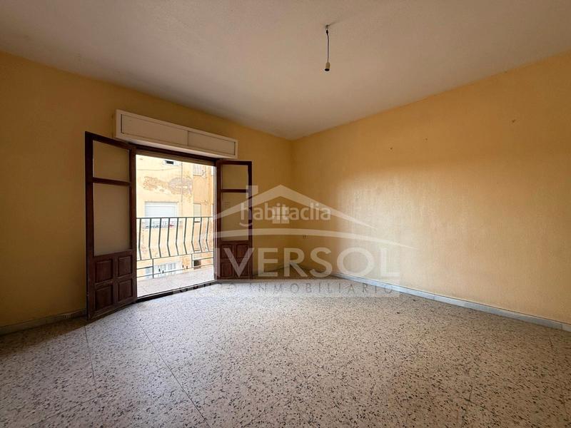 Foto 79312f99-16fe-4351-92b8-e4869092c038. Piso en calle faura 77 piso amplio en Berja