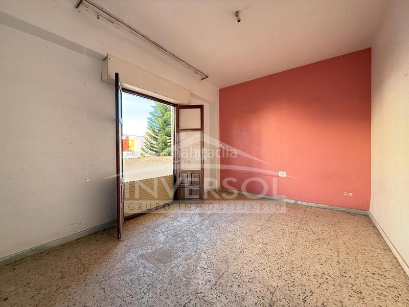 Foto 7aa14051-1022-496c-91c3-ef7028a53264. Piso en calle faura 77 piso amplio en Berja