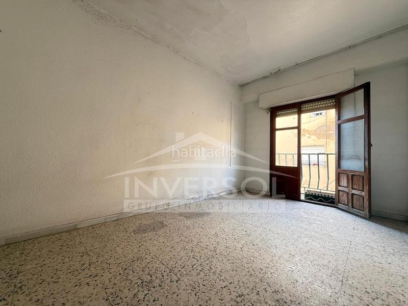 Foto aa0a8067-14f0-4466-9991-cd36d89b5abc. Piso en calle faura 77 piso amplio en Berja