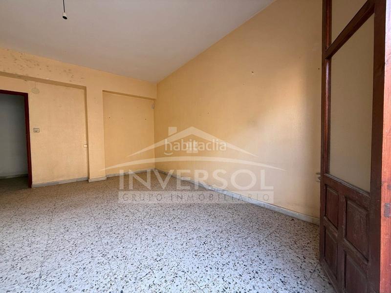 Foto dcf3a0e4-fbff-4d3e-b565-8626dc3ebda3. Piso en calle faura 77 piso amplio en Berja