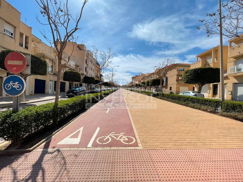 Foto b8a5945c-6cdc-4e16-9471-89741c3c0d8e. Etagenwohnung in calle constantino 38 in Plaza de la Luz Ejido (El)