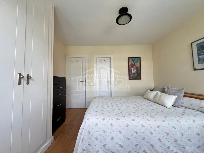 Foto 140bf4c5-ed29-4562-8853-83769bf749c2. Casa a schiera con riscaldamento parcheggio piscina in Ejido (El)