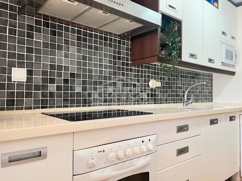 Foto 5aaf50de-fde9-4df7-b63f-4c93cb805f6c. Casa a schiera con riscaldamento parcheggio piscina in Ejido (El)