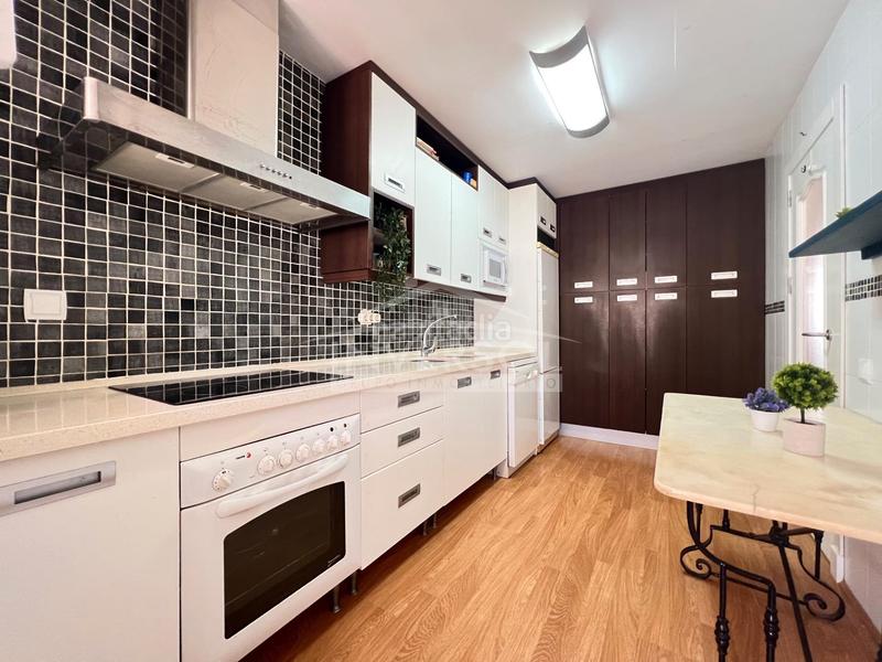 Foto 8c2d6070-11d8-4e76-b997-da32ac50341c. Casa a schiera con riscaldamento parcheggio piscina in Ejido (El)