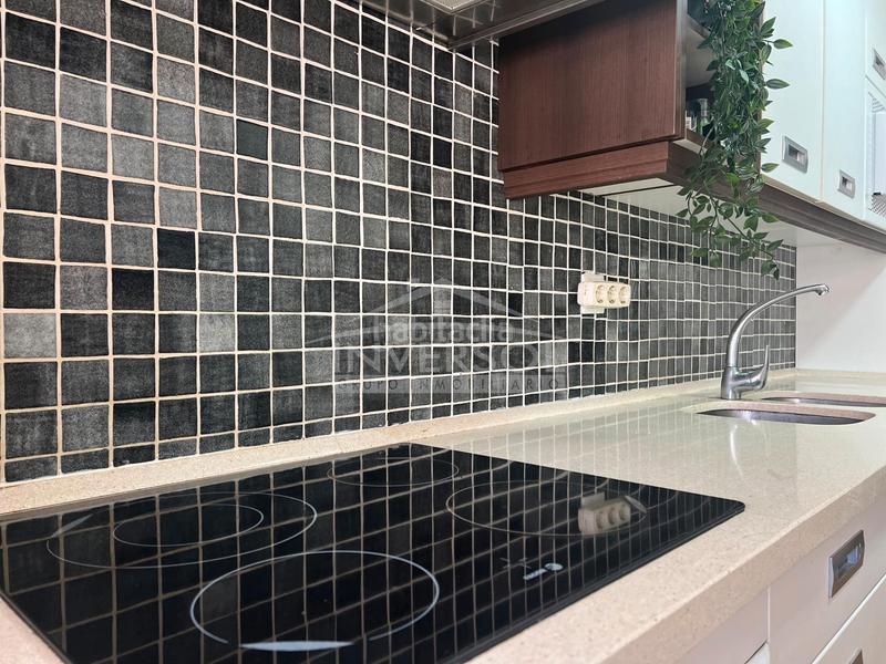 Foto 8dbbf78a-78a5-4273-8f17-cc119f9c998a. Casa a schiera con riscaldamento parcheggio piscina in Ejido (El)