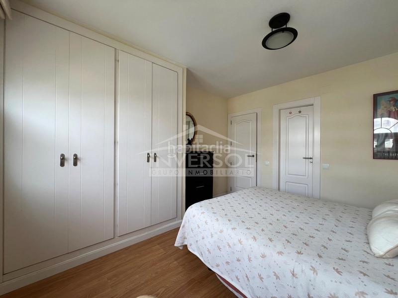 Foto a4c10850-523f-4539-8958-92a191e194c4. Casa a schiera con riscaldamento parcheggio piscina in Ejido (El)