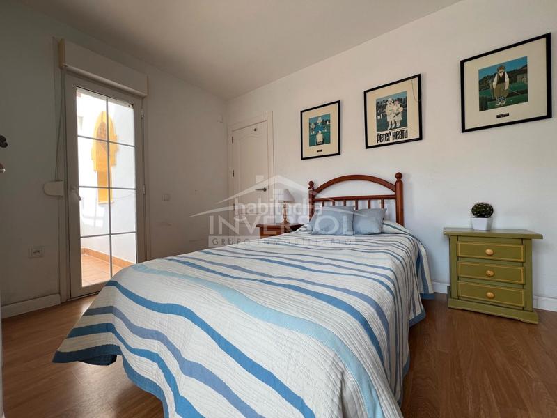 Foto edcc7d3c-0d78-485c-a7d9-7e68502fe074. Casa a schiera con riscaldamento parcheggio piscina in Ejido (El)