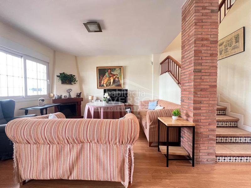 Foto f909dd17-2a2e-4ec2-b695-59068a7cd761. Casa a schiera con riscaldamento parcheggio piscina in Ejido (El)