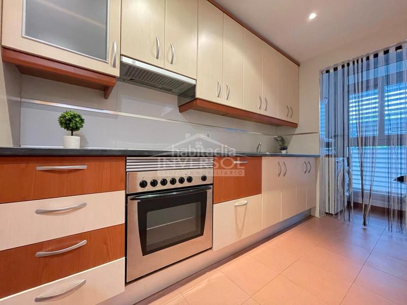 Foto 939a893b-6604-4073-833b-19488528e3c4. Pis a calle a bajamar 2 a Almerimar Ejido (El)