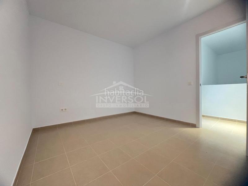 Foto a5427dad-1846-4ea0-a1eb-456203eb28a6. Ático en calle salazón 2 ático en primera línea de playa en Ejido (El)
