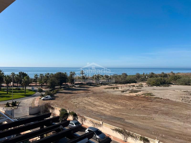 Foto da86d6a4-fe33-4818-97b1-d2b17449237f. Ático en calle salazón 2 ático en primera línea de playa en Ejido (El)