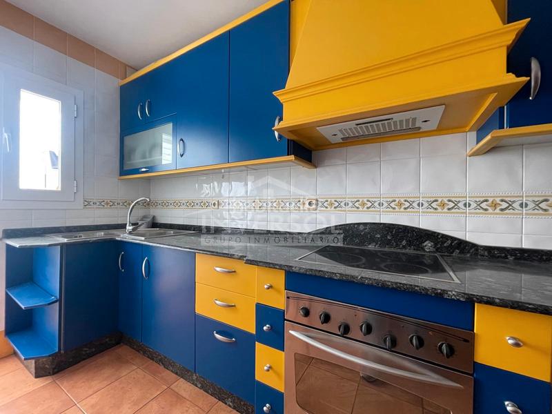 Foto d779beb2-8697-4f5f-bee9-5b63462012c5. Piso  en venta en calle real en Balerma Ejido (El)