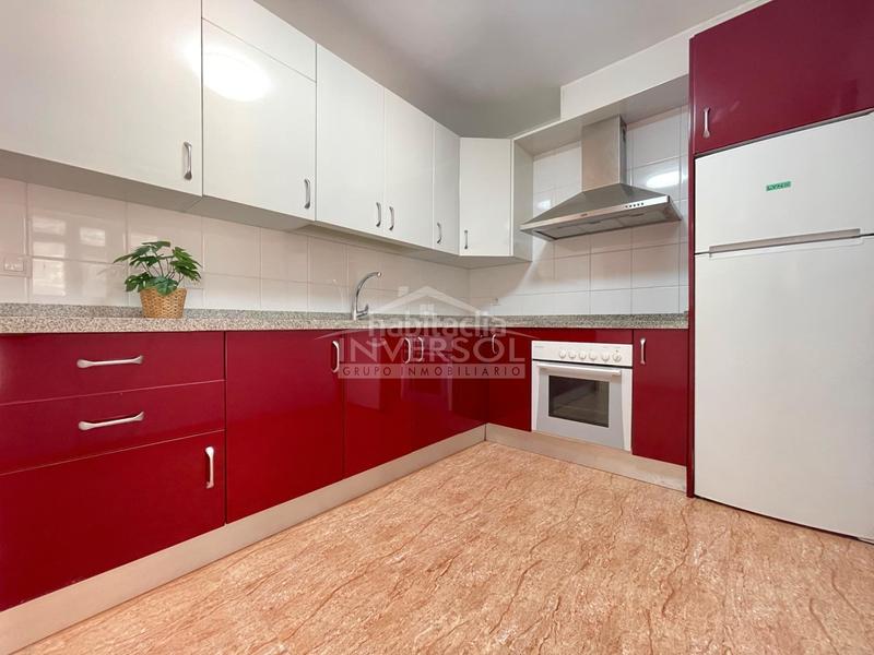 Foto 50e1f170-f197-4685-9186-f18f0a95d213. Planta baixa a calle a glaucio 13 a Almerimar Ejido (El)