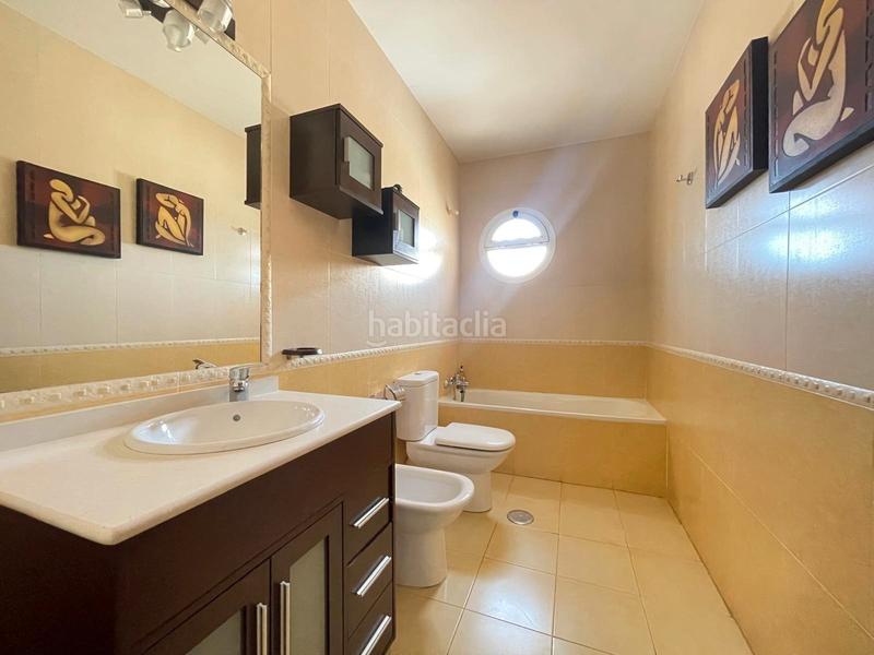 Foto bc87610e-c3c3-493f-bca1-bbbf88a8d47e. Haus in calle buero vallejo 2 in Santa María del Águila Ejido (El)