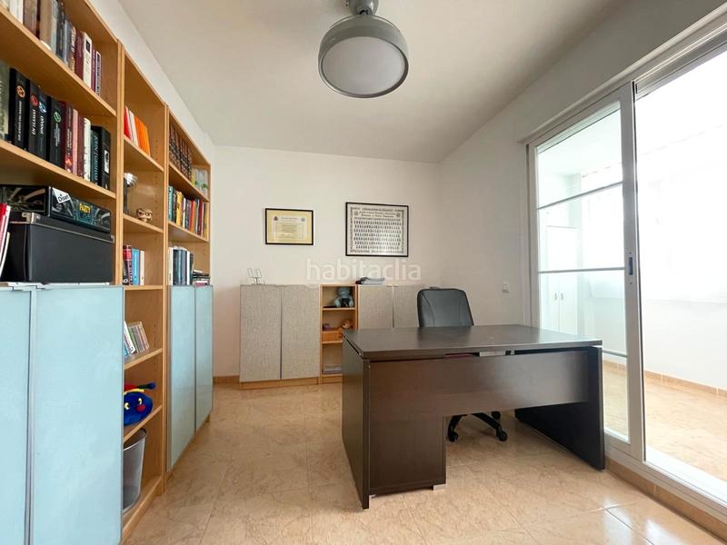 Foto e79c24a3-9eed-48f7-b89e-52128b586988. Haus in calle buero vallejo 2 in Santa María del Águila Ejido (El)