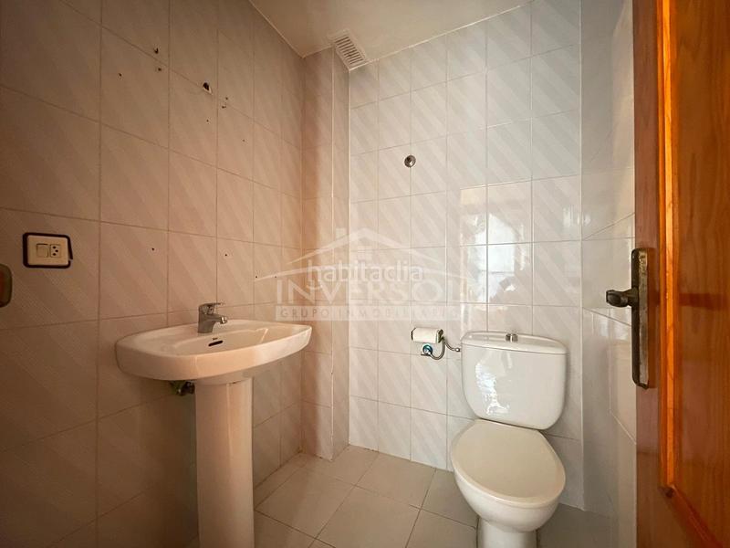 Foto 596ac696-9fe6-470f-9f02-dfbd030ff361. Casa adosada en calle albanchez 14 vivienda céntrica en Balanegra