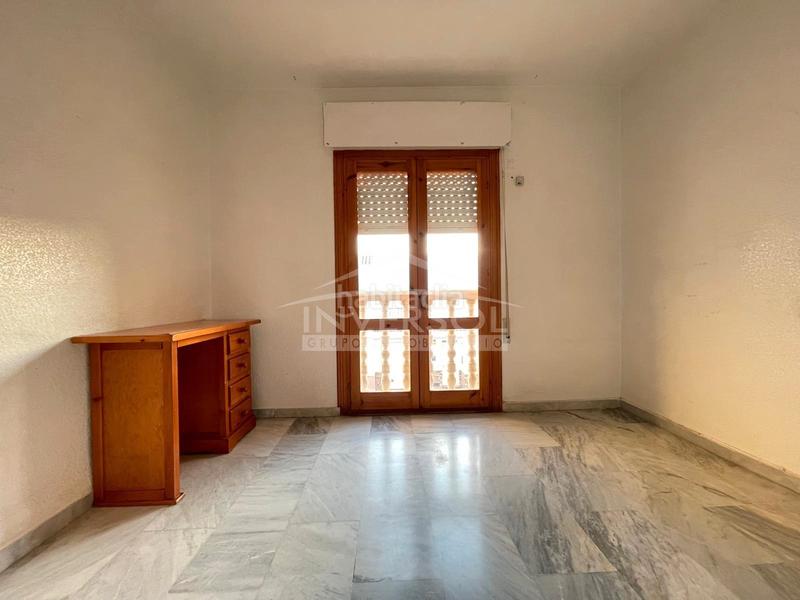 Foto 9d969074-75b6-4895-a310-8a3eb9a6f552. Casa adosada en calle albanchez 14 vivienda céntrica en Balanegra