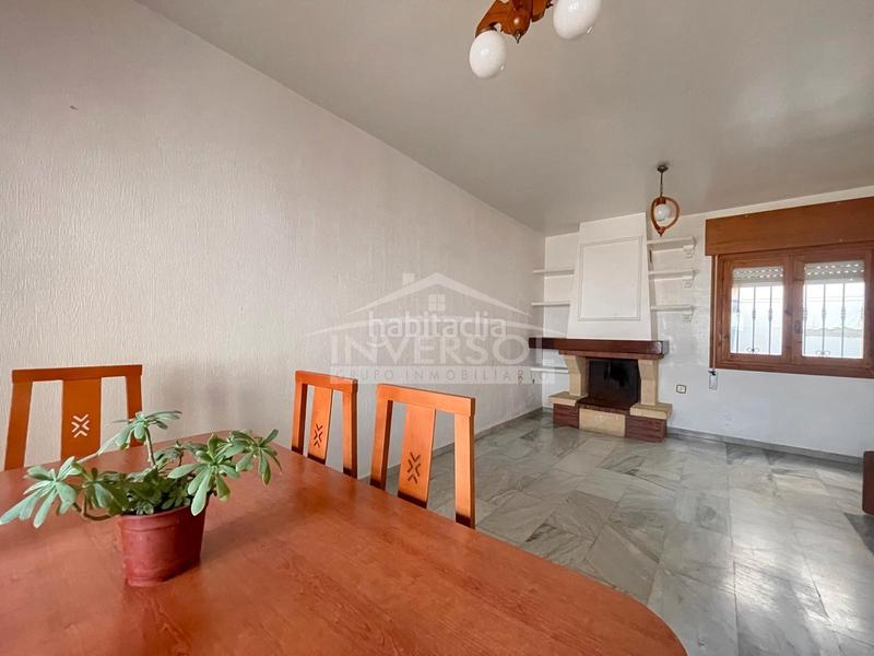 Foto b3ab38ee-184b-4445-8bf4-a205dc092eac. Casa adosada en calle albanchez 14 vivienda céntrica en Balanegra