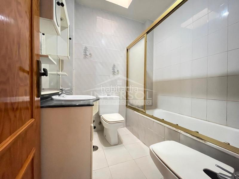 Foto b57ce8b5-d27b-4c74-bbbc-6495e587dc4b. Casa adosada en calle albanchez 14 vivienda céntrica en Balanegra