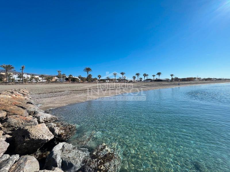 Foto bc666a8d-1541-424a-9de6-3adacd6bcc8f. Casa adosada en calle albanchez 14 vivienda céntrica en Balanegra