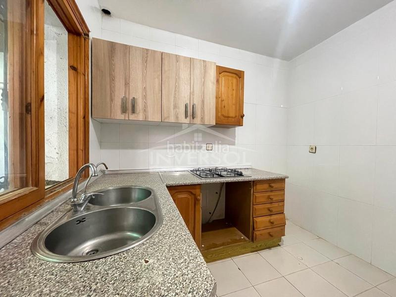 Foto d0def12f-c664-4ec5-8990-bd7499aa45ab. Casa adosada en calle albanchez 14 vivienda céntrica en Balanegra