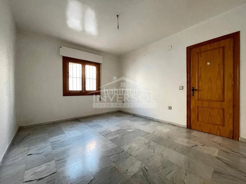 Foto ea7b52f5-824c-4343-a027-2896478f1312. Casa adosada en calle albanchez 14 vivienda céntrica en Balanegra
