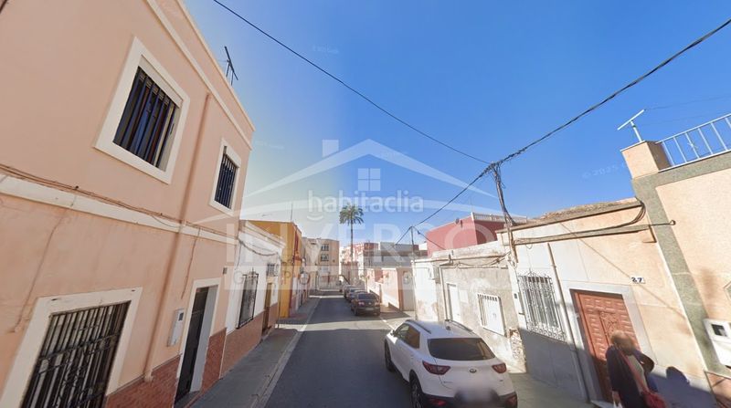Foto c1760f6c-f15c-4728-a0a9-52b999487103. Casa a La Chanca - Pescadería Almería