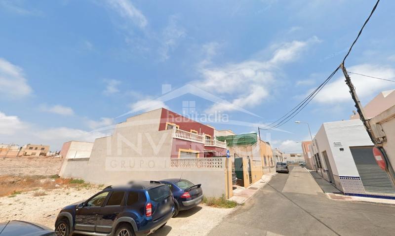 Foto 0c70b422-b81c-441d-82e8-5c3452ed5abd. Casa amplia casa en cl gardenia, almeria en Costacabana - Loma Cabrera Almería