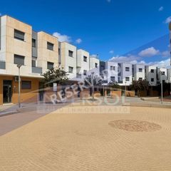 Haus  Plaza pompeya. Vivienda triplex en el ejido