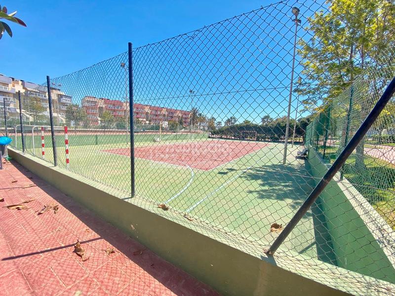 Foto 6752ba4b-68aa-4b72-a391-3b0b7f08a867. Piso en calle almadraba 9 vivienda en laguna beach en Ejido (El)