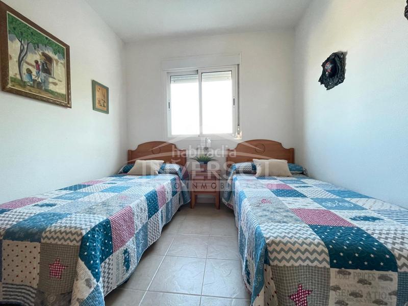 Foto e15aee1f-f6a5-47a7-8541-f4fad262d4ab. Piso en calle almadraba 9 vivienda en laguna beach en Ejido (El)