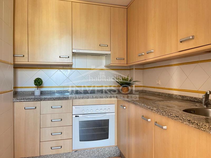 Foto 0b2e60a0-b825-4639-94f2-513396fb158f. Pis a calle a bajamar 3 a Almerimar Ejido (El)