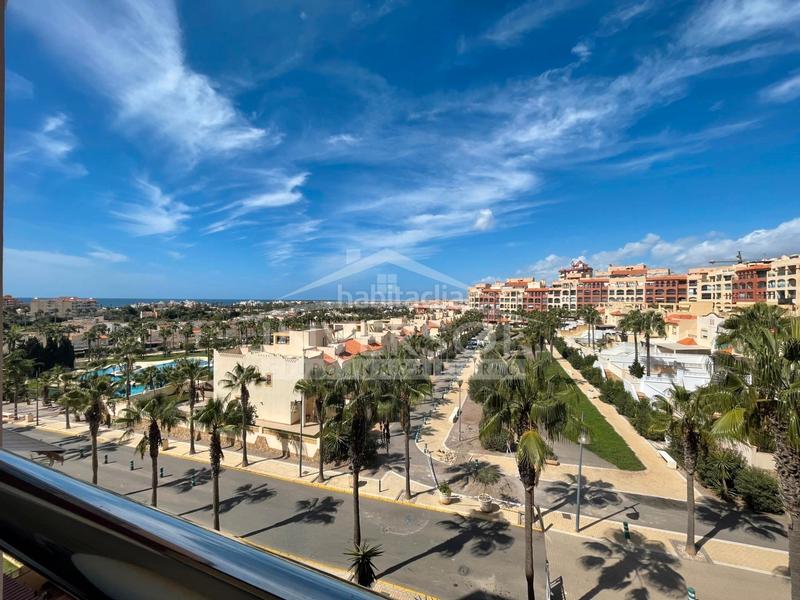 Foto 4c632d15-c5f8-4479-9266-4774afb709a4. Appartement dans calle a glaucio 15 dans Almerimar Ejido (El)