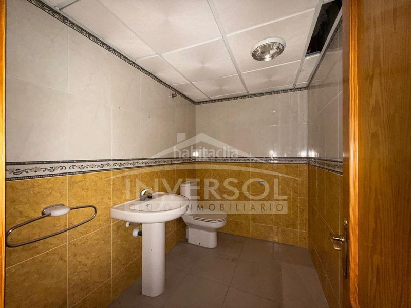 Foto 4863da5d-50b4-4572-8237-b7434e7cdaea. Oficina en calle benito pérez galdós 16 oficina en el parador en Roquetas de Mar