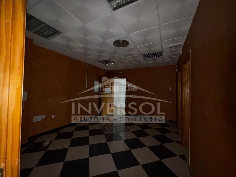 Foto ca6697f9-d172-431a-8bed-aebab8482625. Oficina en calle benito pérez galdós 16 oficina en el parador en Roquetas de Mar