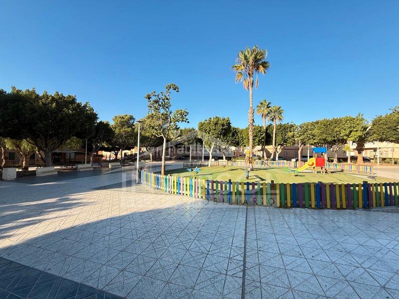 Foto 0b58879b-ed4f-496c-8a92-f8bdfe1bfd43. Casa adosada vivienda en Santa María del Águila, el ejido en Ejido (El)