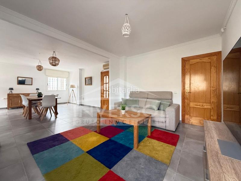 Foto 18d51ffb-e704-42f7-b18c-4dd55b5ff9c1. Chalet dans calle salazón 2 dans Almerimar Ejido (El)