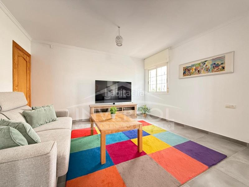 Foto 471f69cc-24ab-4737-8a4a-64edf7d33eac. Chalet dans calle salazón 2 dans Almerimar Ejido (El)