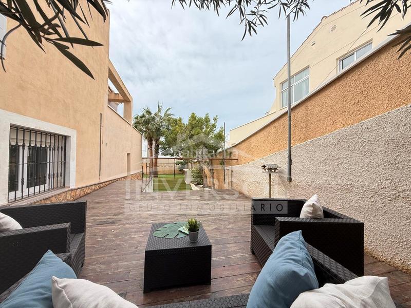 Foto 621617c2-0681-4dff-8f35-8a60c0651d9b. Chalet dans calle salazón 2 dans Almerimar Ejido (El)