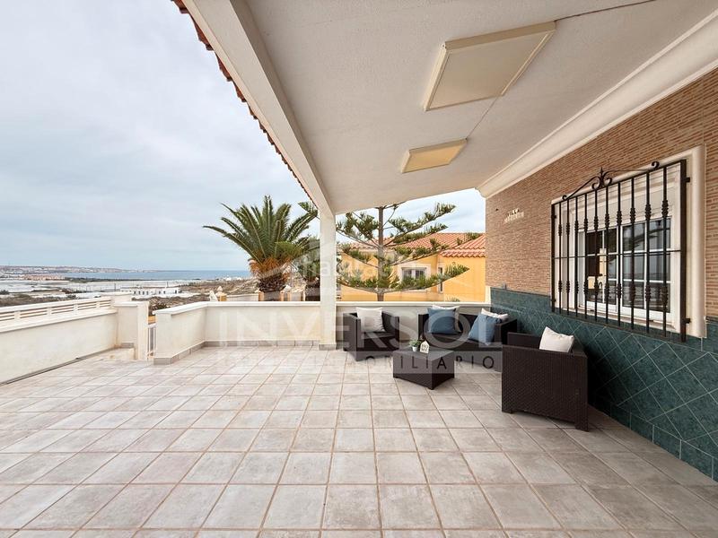 Foto 6e0b47c7-8286-40b1-9eb0-1c702d920d09. Chalet dans calle salazón 2 dans Almerimar Ejido (El)