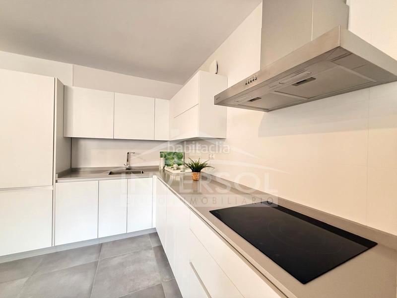 Foto 85c2ed4c-c49a-4750-bd59-9683d4b9ffe8. Chalet dans calle salazón 2 dans Almerimar Ejido (El)