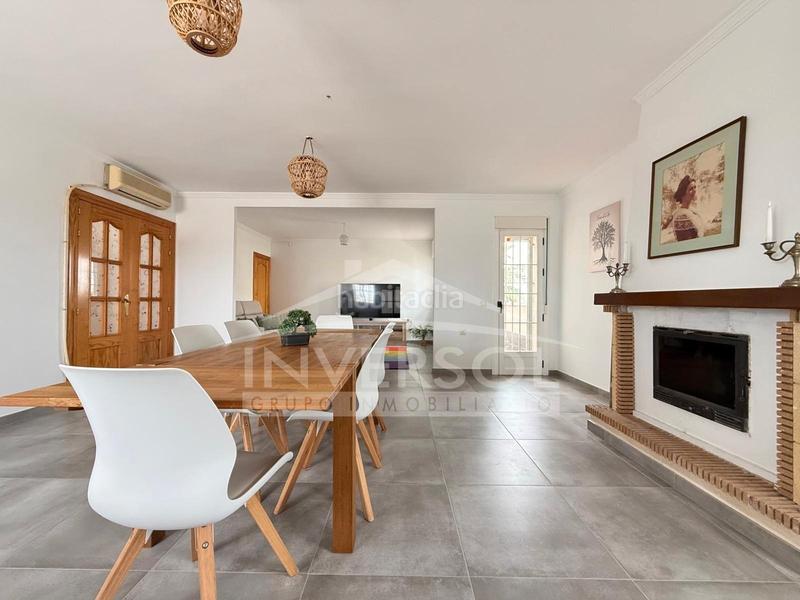 Foto 9088354d-3428-43a6-93fd-d2586c77de38. Chalet dans calle salazón 2 dans Almerimar Ejido (El)