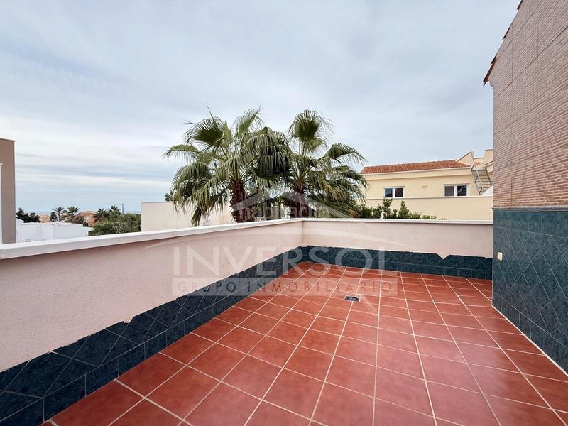 Foto ce994835-1329-40f2-952a-139304c66d56. Chalet dans calle salazón 2 dans Almerimar Ejido (El)